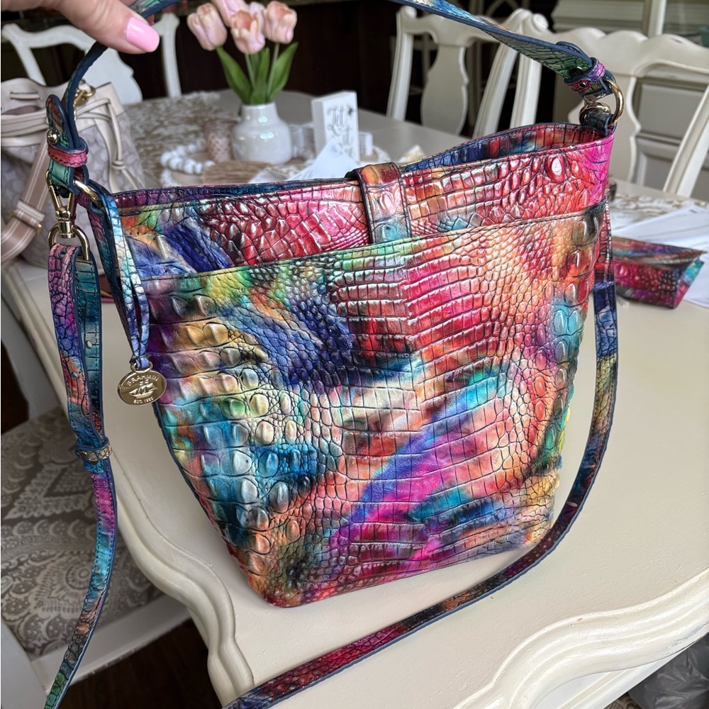 Brahmin multi color large  Melbourne bucket - Picture 2 of 8